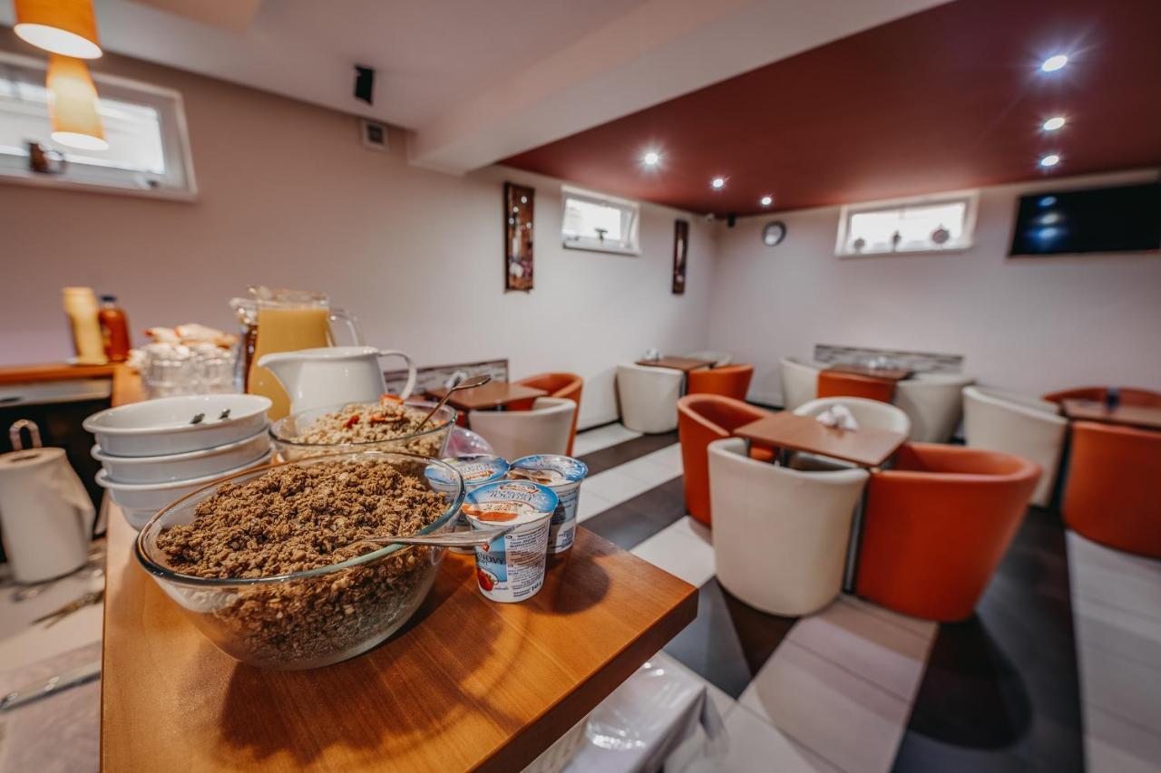 Hotel City Penzion Košice Esterno foto
