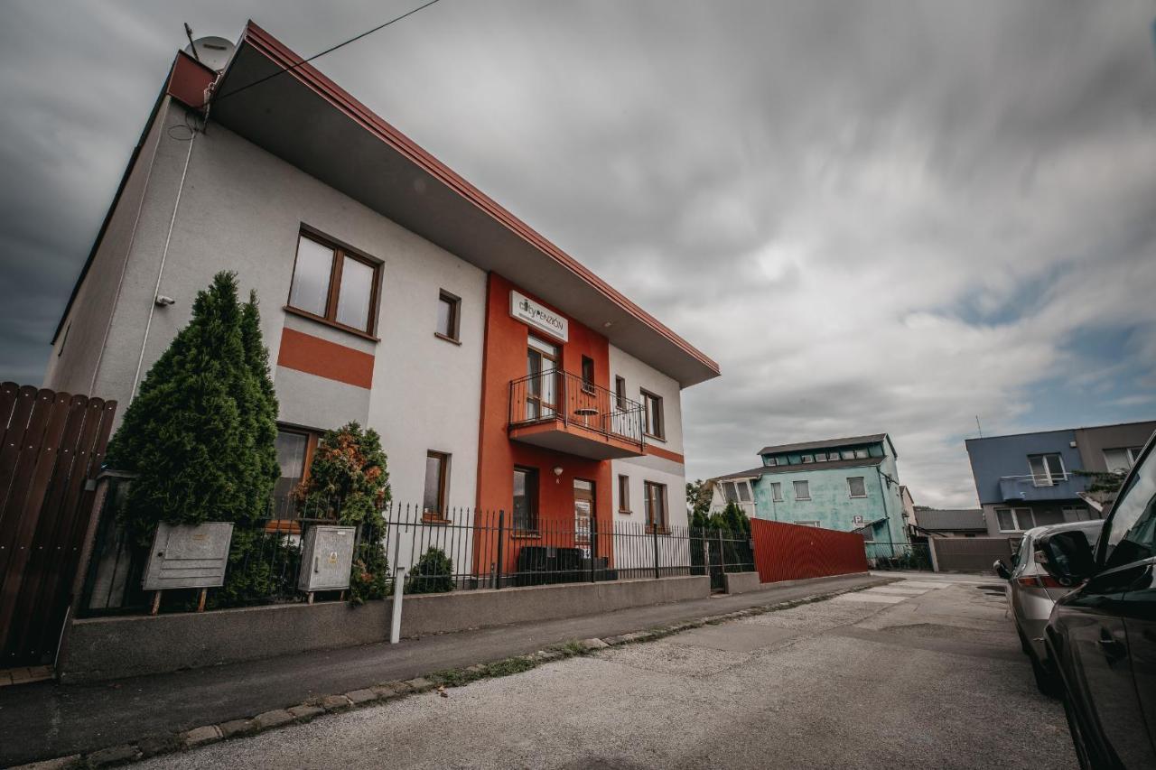 Hotel City Penzion Košice Esterno foto