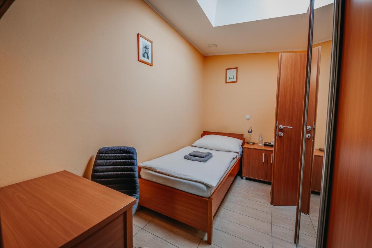 Hotel City Penzion Košice Esterno foto