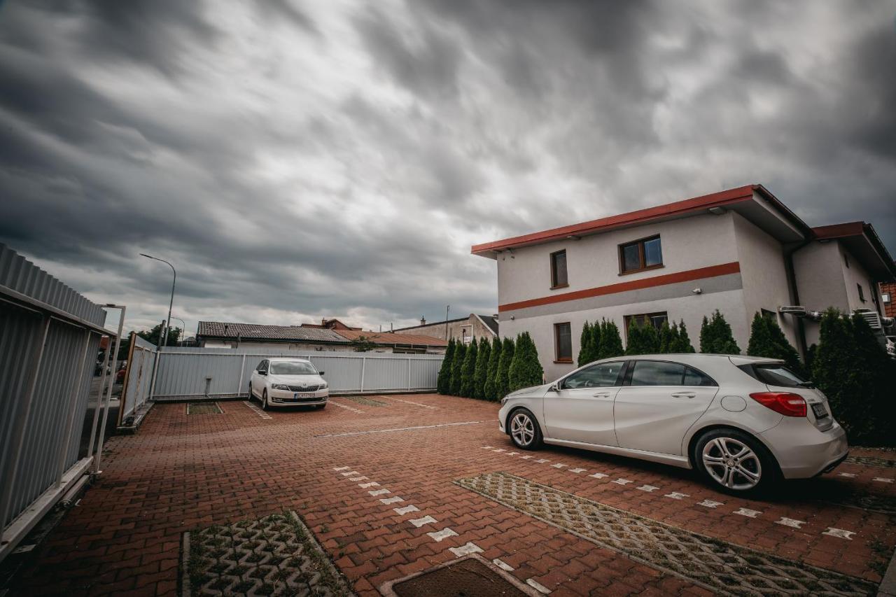 Hotel City Penzion Košice Esterno foto