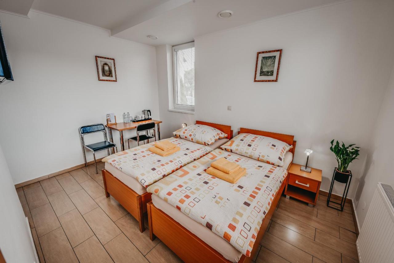 Hotel City Penzion Košice Esterno foto