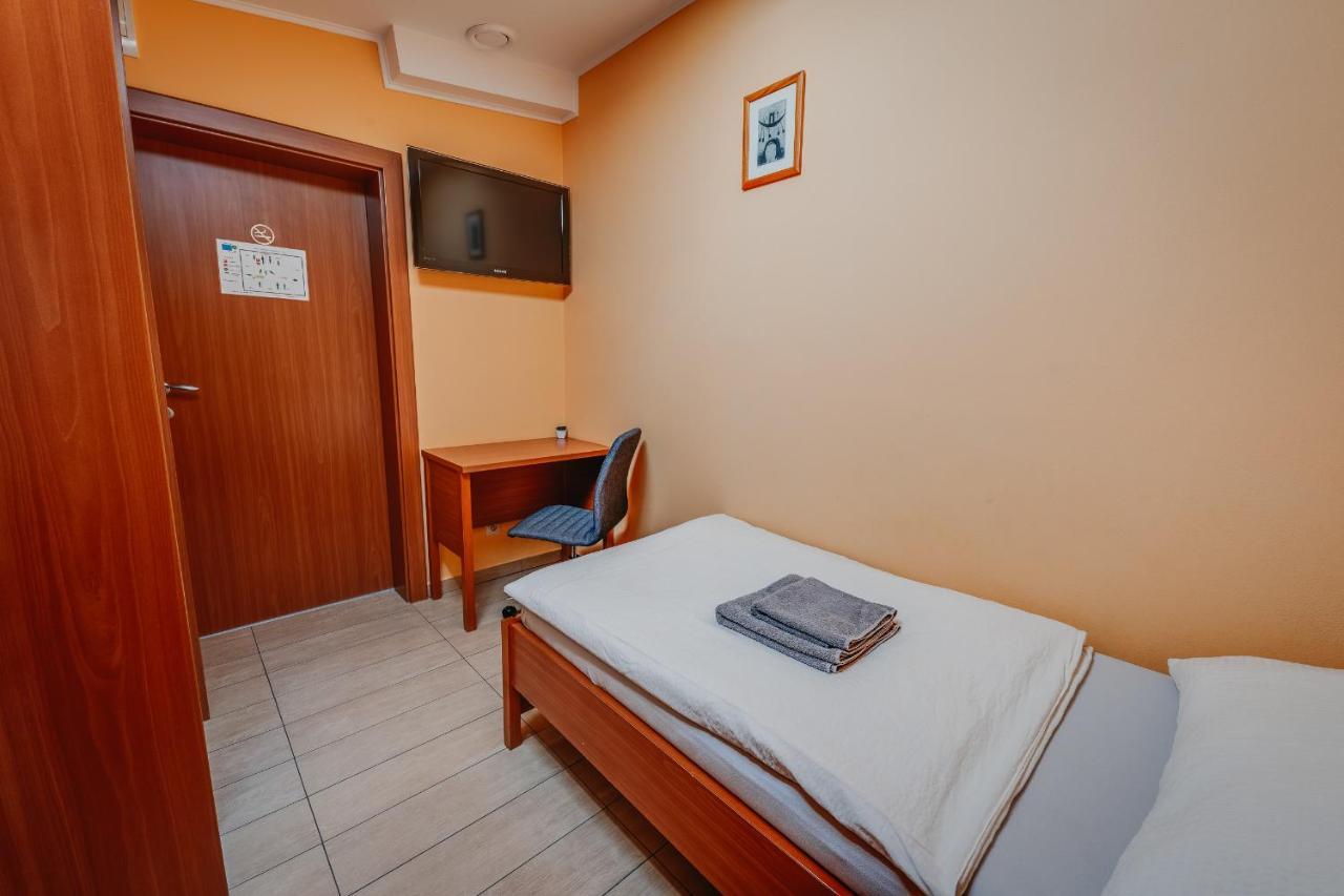 Hotel City Penzion Košice Esterno foto
