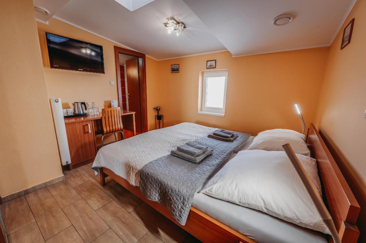 Hotel City Penzion Košice Esterno foto