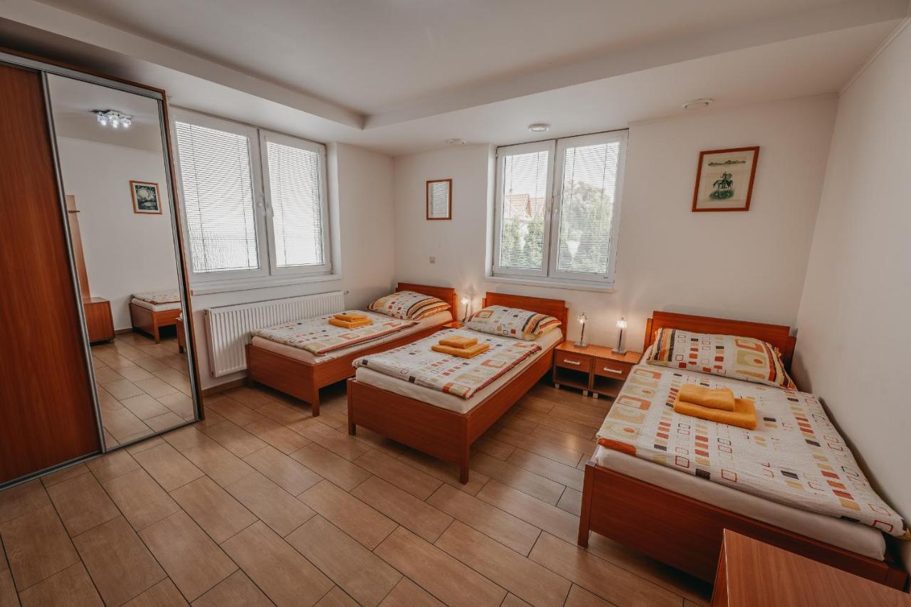 Hotel City Penzion Košice Esterno foto