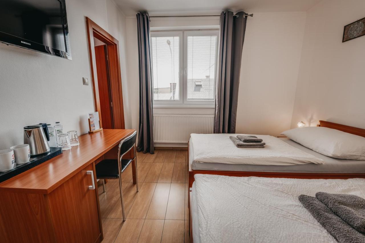 Hotel City Penzion Košice Esterno foto