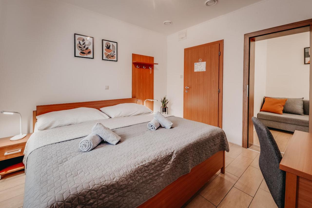 Hotel City Penzion Košice Esterno foto